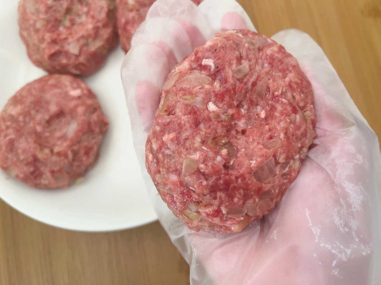 発酵食品腸活レシピ「醤油麹で旨みたっぷりなオニオンソースハンバーグ」